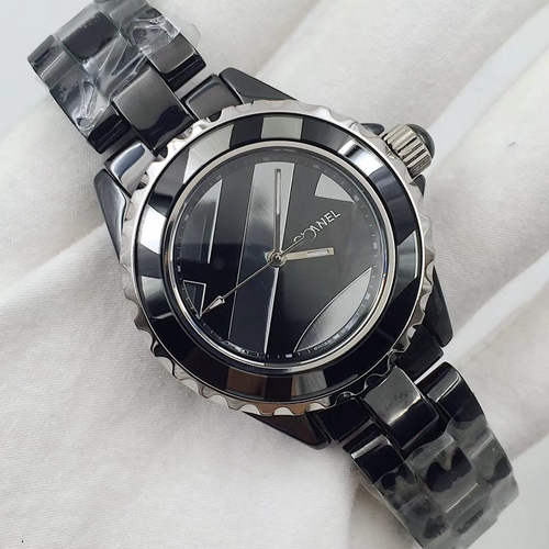 シャネル時計正面デザイン